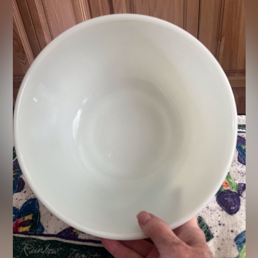 Pyrex Hamilton Beach #7 Large White Milk Glass Ribbed Mixing Bowl - Picture 2 of 5